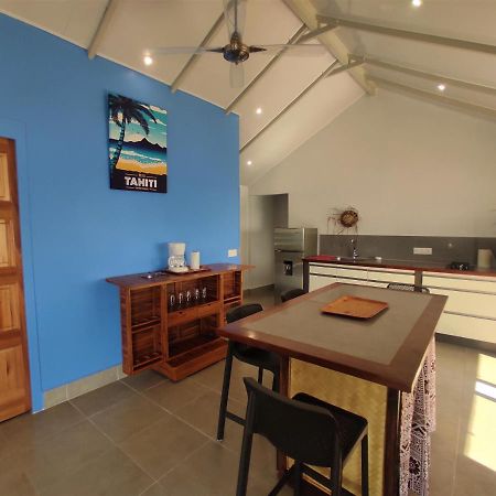 Tahiti - Taharaa Beach Bungalow Arue  Extérieur photo