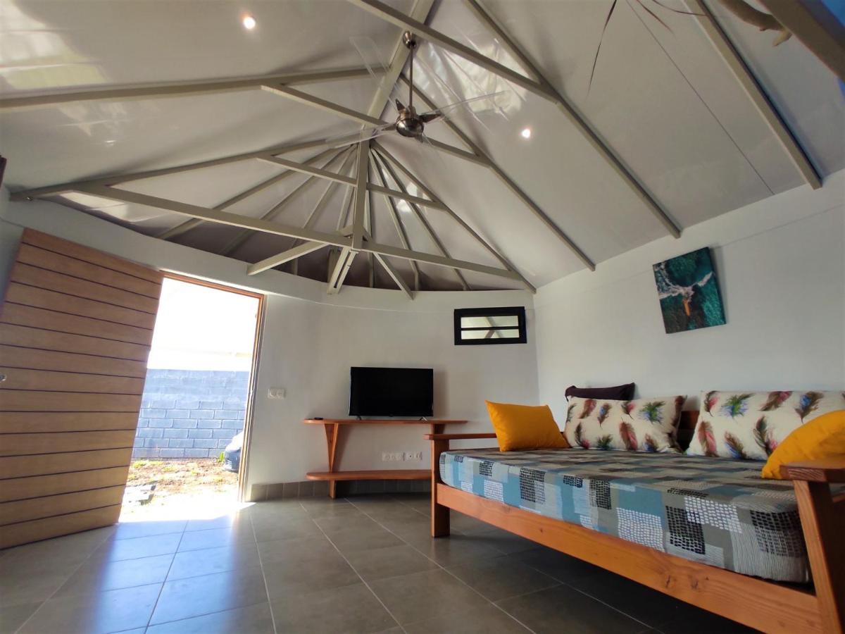 Tahiti - Taharaa Beach Bungalow Arue  Extérieur photo